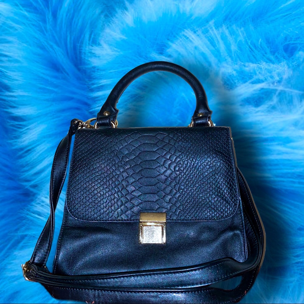 black baguette mini purse